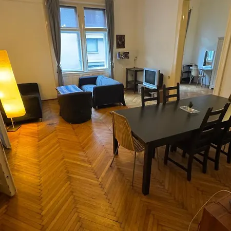 Weiner Downton Apartamento *