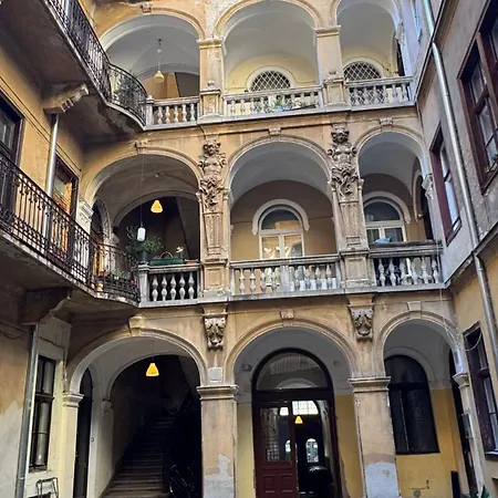Weiner Downton Διαμέρισμα *